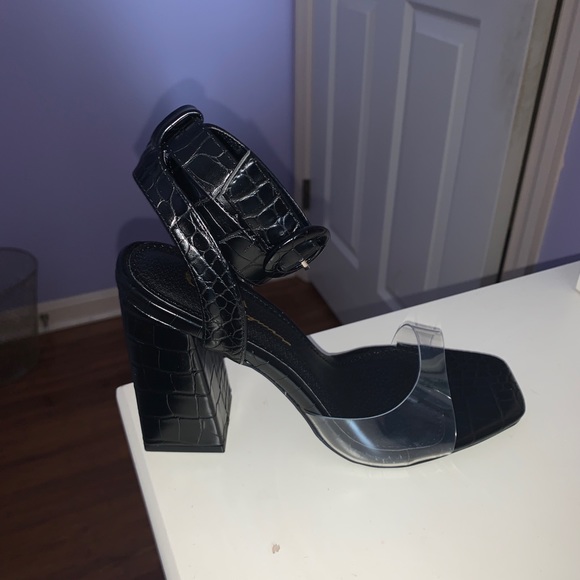 Fashion Nova Lost Your Chance Heels - Picture 3 of 3